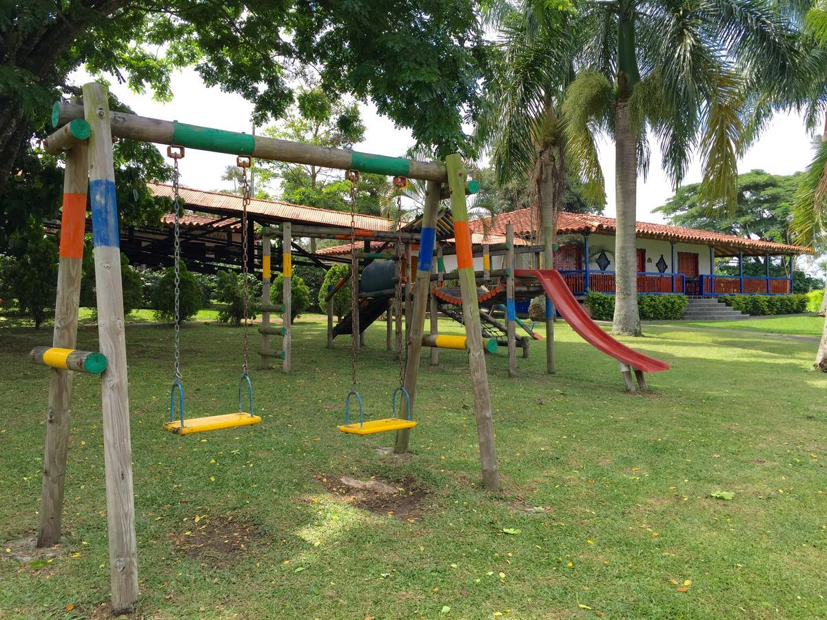 Hotel Bosques Del Saman Alcala